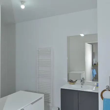 Apartament T2 Terrasse, Parking Et Local Velo A A 10 Min Des Plages D'hossegor! Tosse